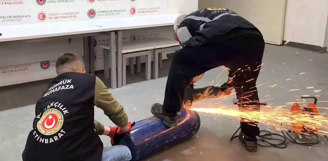 İpsala Sınır Kapısında 35 Kilo Skunk Ele Geçirildi: İki Sürücü Gözaltında