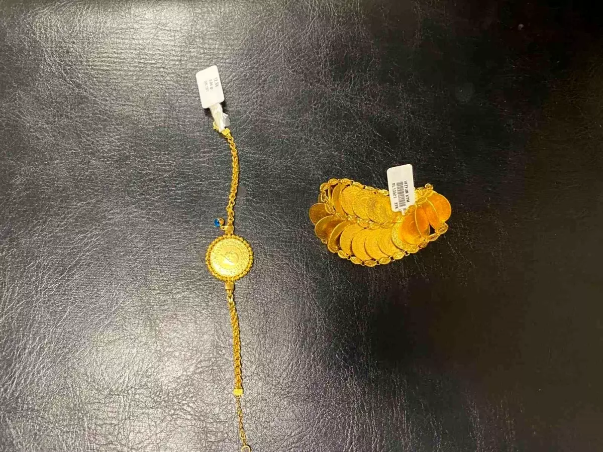 Samsun'da 500 Bin TL Değerindeki Ziynet Eşyasını Çalan Kız Kardeşler Yakalandı