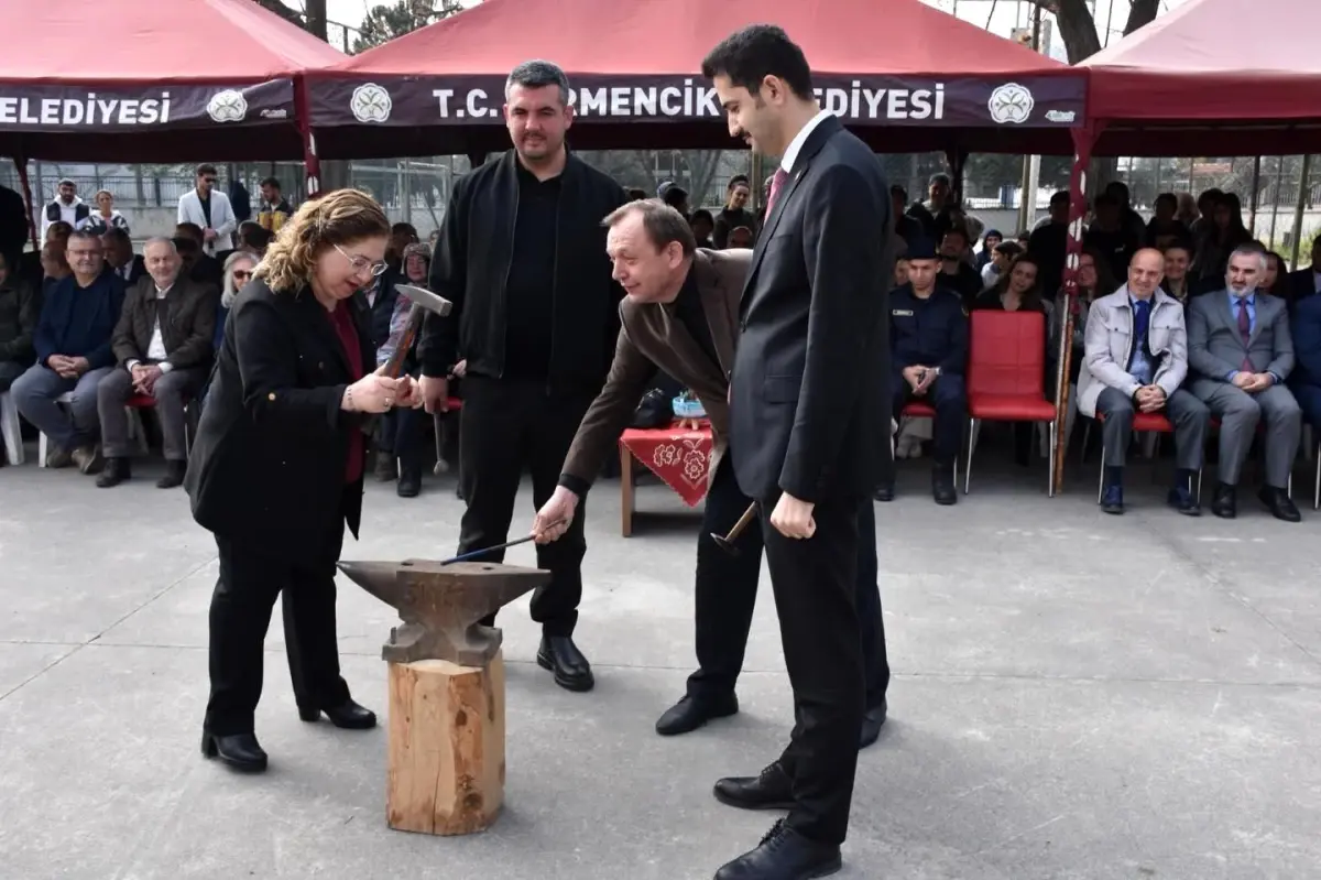 Germencik’te Nevruz Coşkusu ve Yeşil Gelecek: Fidan Dikimi ve Sanatsal Etkinlikler