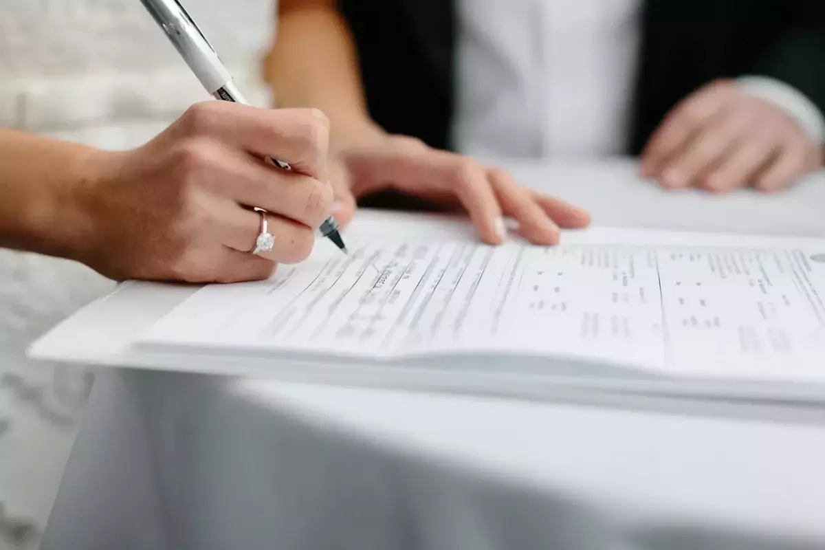 Kuveyt'te Nikah Anında Şok Hakaret: Çift 3 Dakikada Boşandı