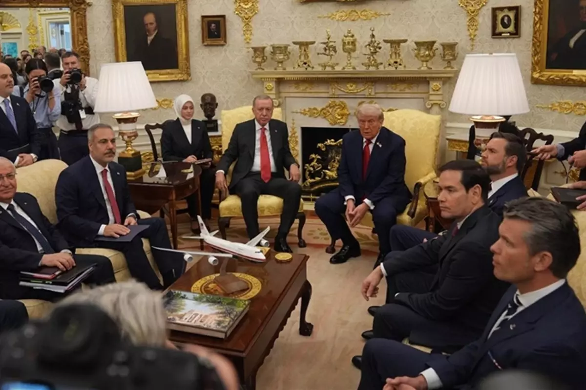 ABD, Türkiye'den İran Görüşmesi İçin Destek İstedi: Bölgesel Gerilimler Yeniden Yükseliyor