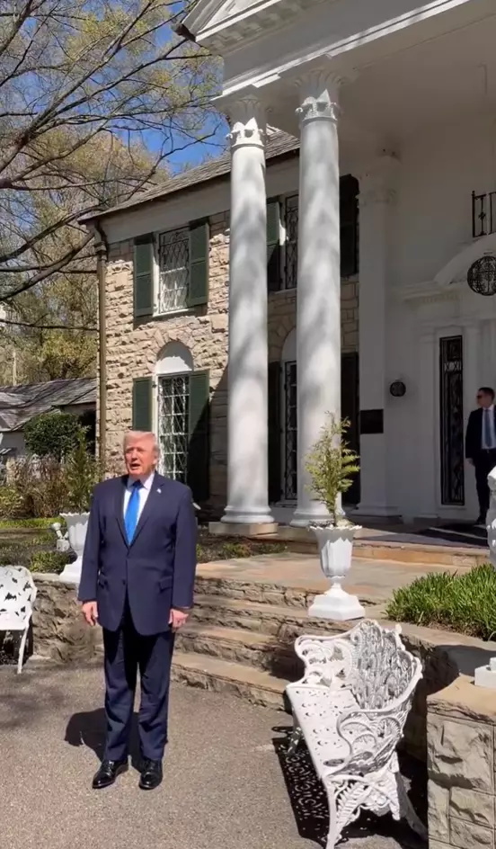 Trump’ın Graceland ziyareti sırasında çekilen fotoğraf