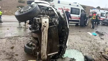 Kaza yerinde polis ekipleri