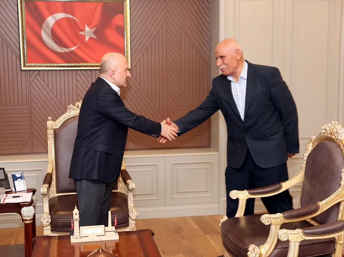 Adıyaman Valisi Osman Varol, Vatandaşlarla Buluşarak Taleplerini Dinledi