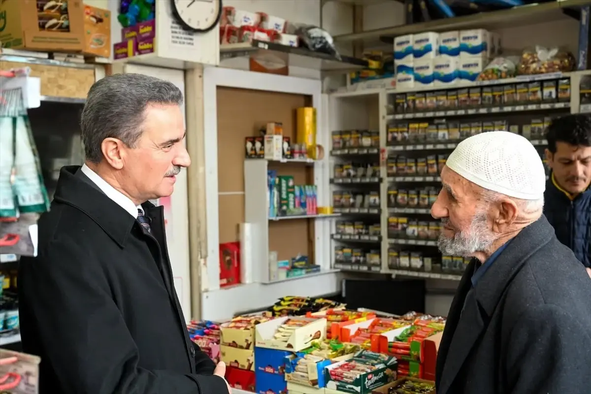 Erzurum Valisi Aydın Baruş, Gez Mahallesi’ndeki Esnafla Buluştu