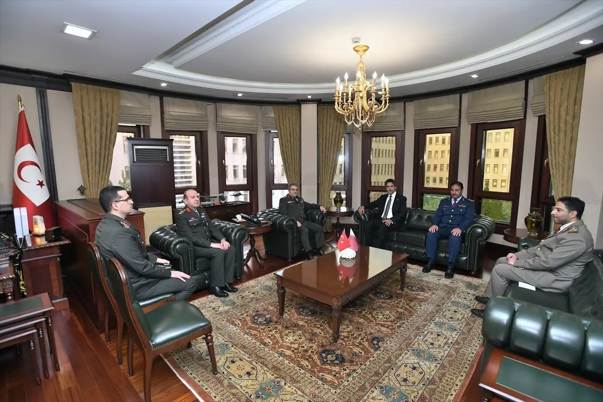 Genelkurmay Başkanı Bayraktaroğlu, Katar Heyetini Karşılayarak Şehit Naaşlarını Teslim Aldı