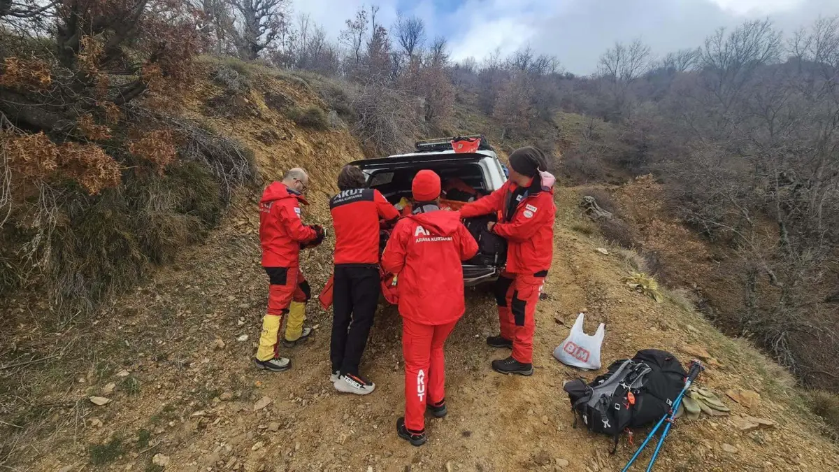 53 Yaşındaki Dağcı Umut Tanrıkulu, Salihli'de Kayıp Olduktan Sonra İzmir'de Sağ Saldı