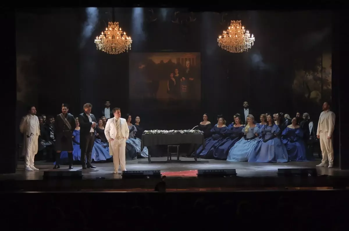Mersin Devlet Opera ve Balesi'nden Büyüleyici 'Lucia di Lammermoor' Gösterisi