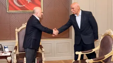 Vali Varol vatandaşların sorularını yanıtlıyor