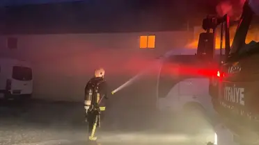 Depodaki yangının görüntüsü