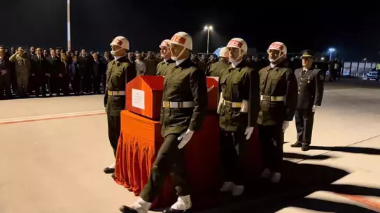 Doğubayazıt’ta Askeri Devriye Aracı Devrildi: 2 Şehit, 3 Yaralı