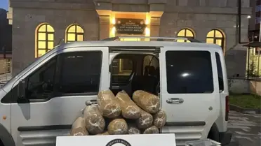 Ele geçirilen kaçak tütün paketleri