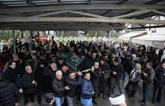 Polat Yağcı tören alanında