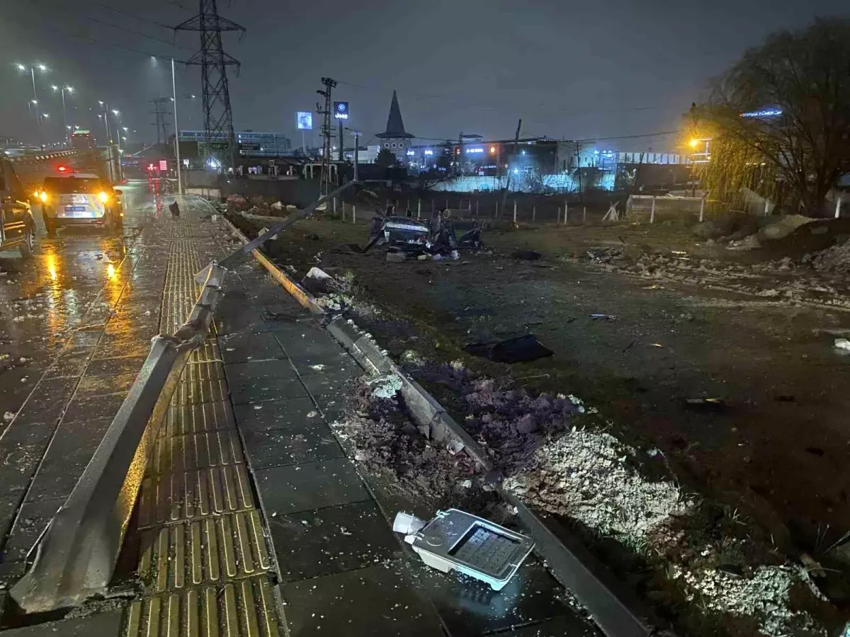 Yenimahalle'de Kontrolden Çıkan Araç Takla Attı, Sürücü Hayatını Kaybetti