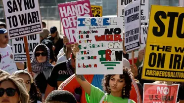 Ortadoğu haritası ve barış sembolleri