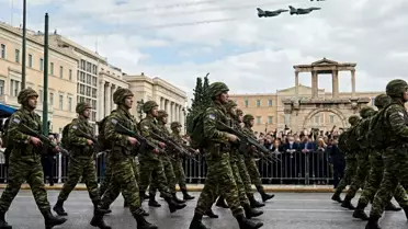 Yunanistan, 5 Milyar Euro'luk Savunma Paketiyle Gücünü Artırıyor