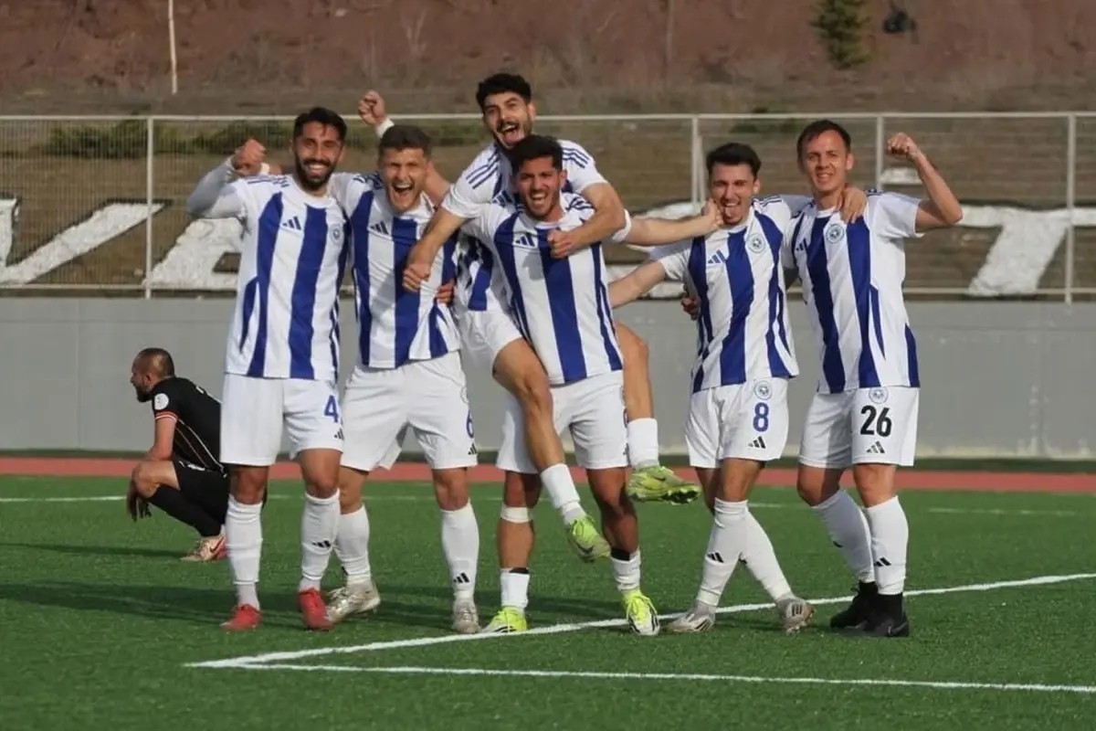 Nazillispor, 60 Dakikada 12 Gol Yiyerek Sahadan Çekildi