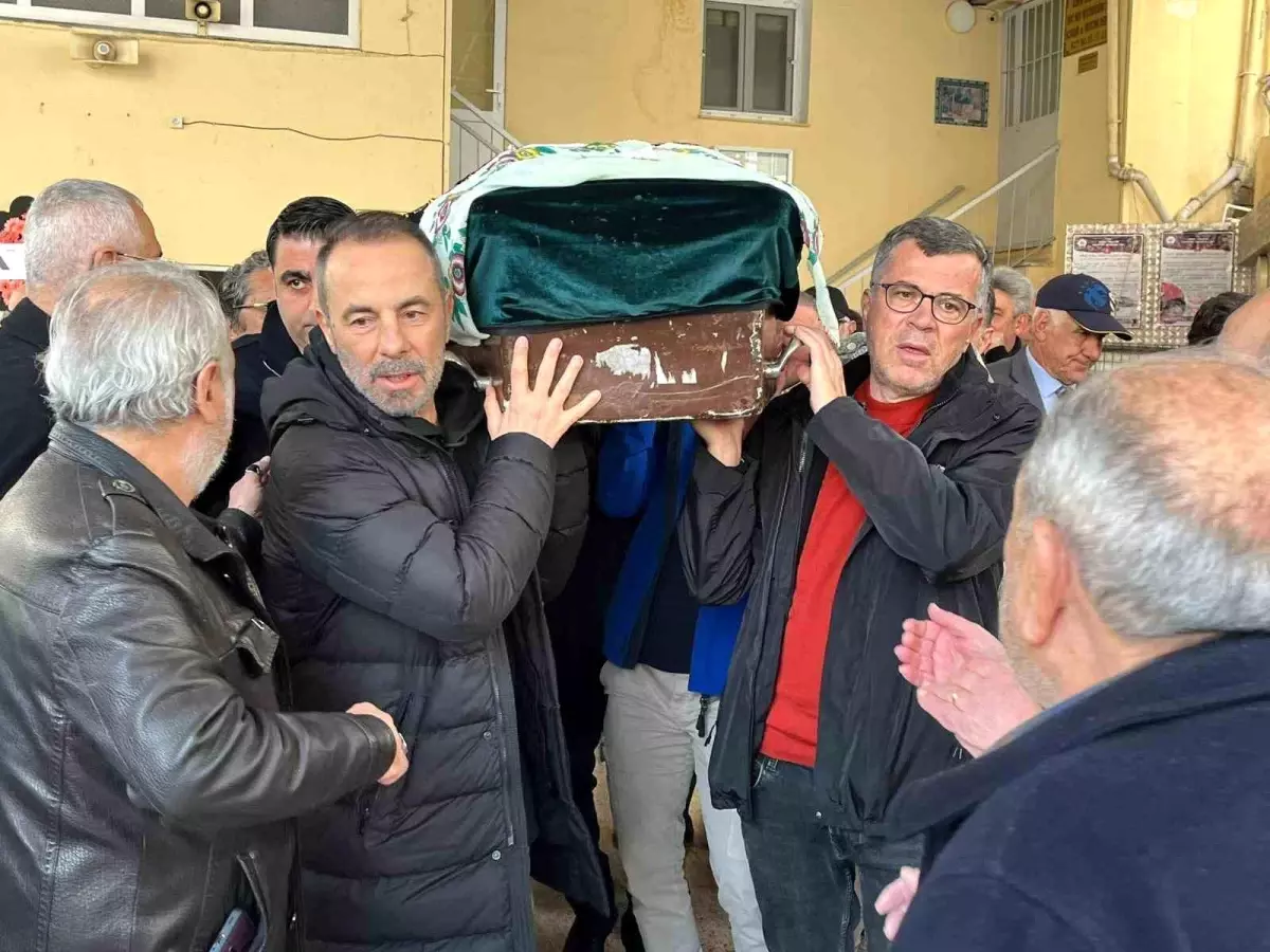 Reha Kapsal’ın Annesi Ayla Kapsal’ın Vefatı ve Cenaze Töreni Gündemde