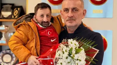 Köksal Baba ve teknik direktör Vincenzo Montella antrenmanda