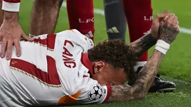 Noa Lang'in sargılı parmağının detay fotoğrafı