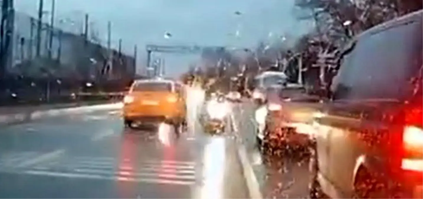 Kocaeli Sahil Yolu'nda Tehlikeli Sürücü Operasyonu: U.T.'nin Ehliyeti Alındı