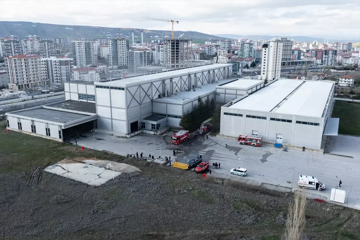 Ankara’da Basım Merkezi Yangını Kontrol Altına Alındı