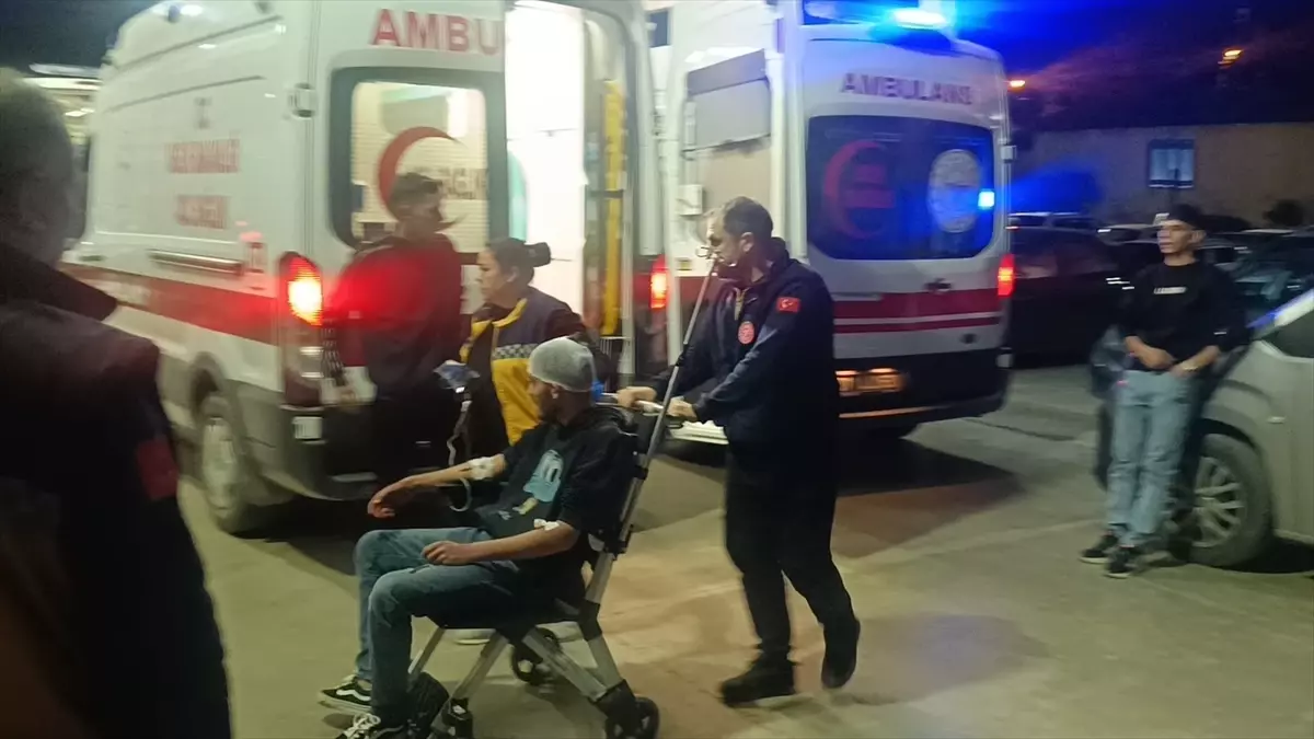 Kozan’da Bıçaklı Çatışma: İki Yaralı ve Bir Gözaltı