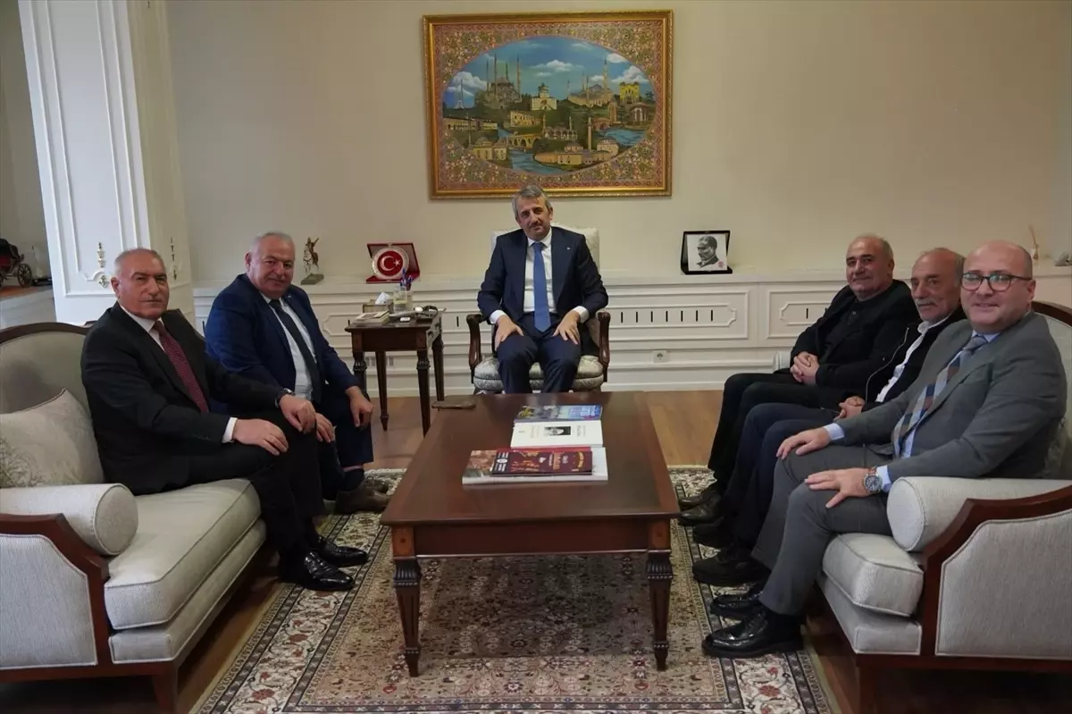 Erzurum Dostluk Grubu Derneği, Edirne Valisi Yunus Sezer'i Karşılamaya Gitti