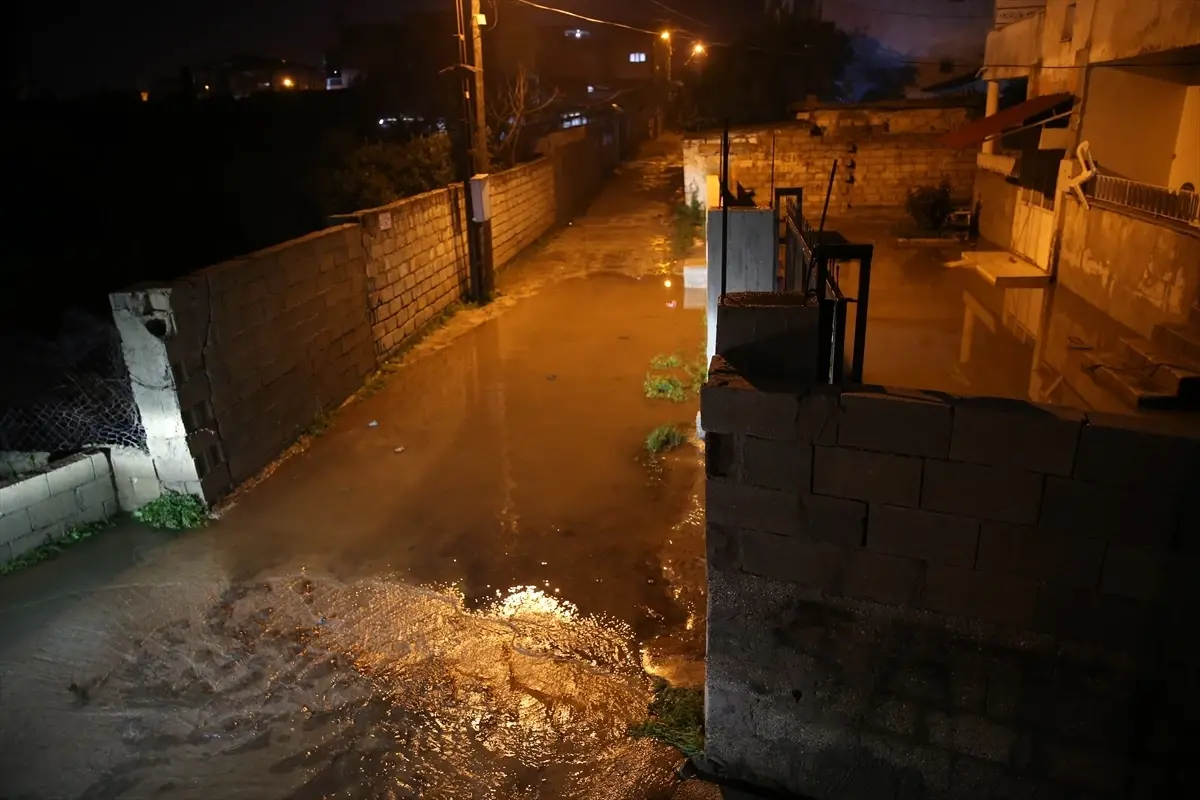 Reyhanlı’da Sel Felaketi: Kurtarma Ekipleri 12 Saat İçinde Operasyonu Başlattı