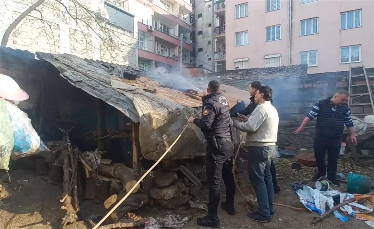 Ödemiş’te Tavuk Kümesinde Çıkan Yangın Kontrol Altına Alındı