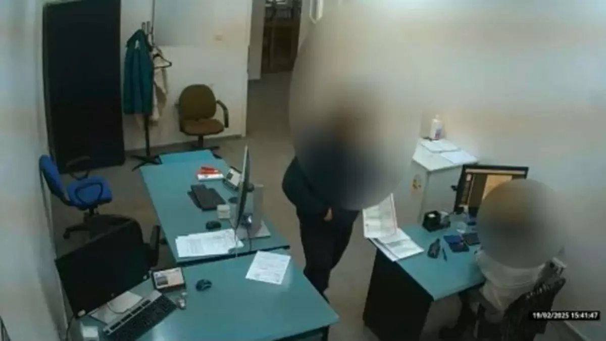 Menemen Serbest Bölge'de Rüşvet Operasyonu: 34 Şahıs için 12 Yıl Hapis Talebi