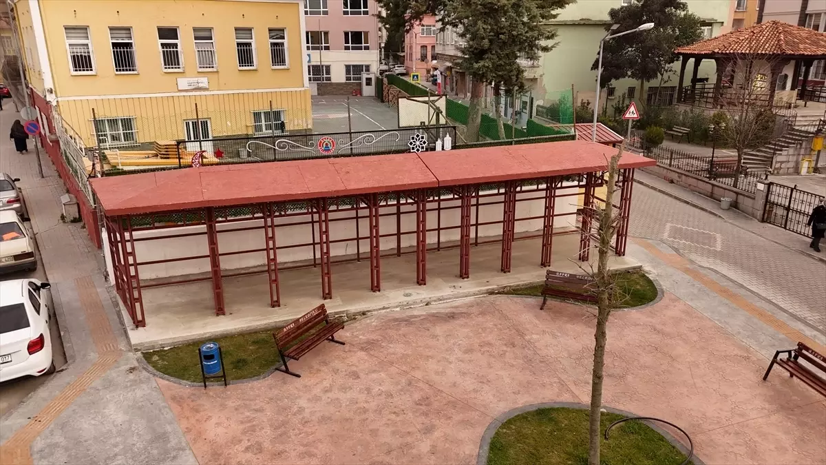 Bafra’da Ayakkabı Boyacıları İçin Modern Çalışma Alanları Açıldı