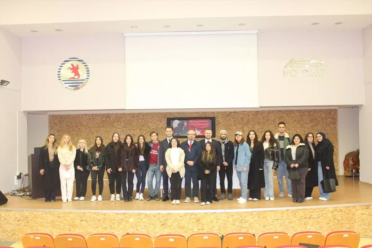 Samsun’da Medya ve Algı Yönetimi Konferansı Dijital Kirliliği Mercek Altına Aldı