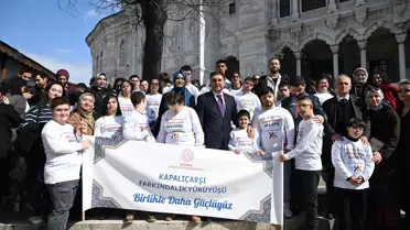 Yürüyüşten bir anlık görüntü