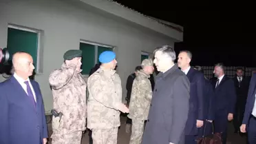 Gürbulak Sınır Kapısı'nda Bakan Çiftçi