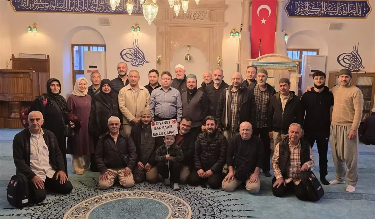 Marmaris'te Umre Kafilesi, Duygusal Törenle Yola Çıktı