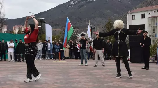 Nevruz etkinliklerinden bir an