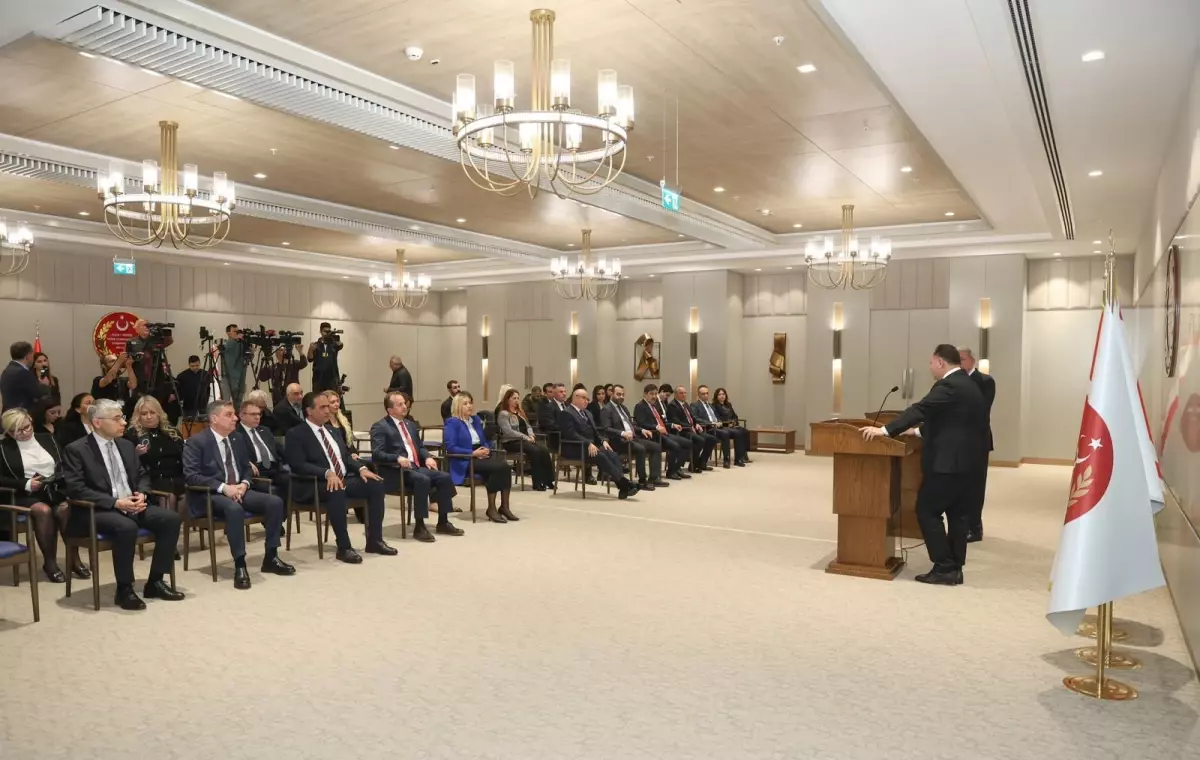 TBMM Savunma Komisyonu Başkanı Akar, KKTC Meclis Başkanı Öztürkler ile Güvenlik İşbirliği Görüşmesi Gerçekleştirdi