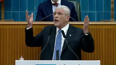 Dervişoğlu'nun sahne görüntüsü