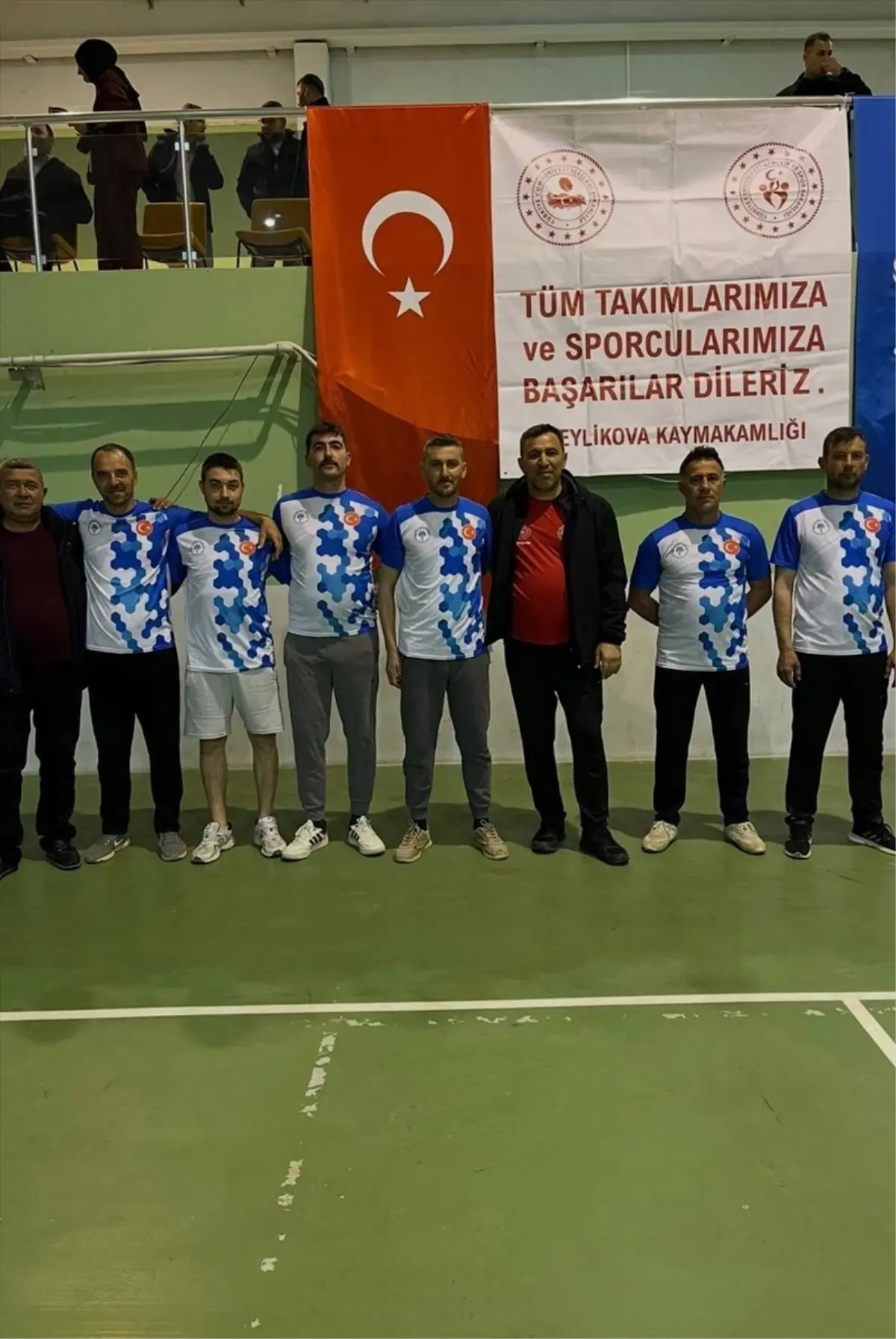Beylikova’da Kurumsal Takımlar Dostluk Voleybol Turnuvası Başladı