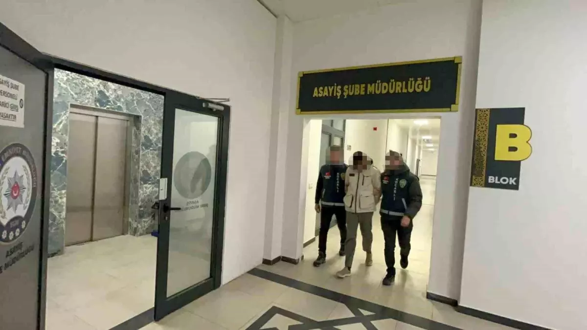 İzmit’te 400 Bin TL’lik Ziynet Eşyası Çalan Şüpheli Polis Operasyonu ile Yakalandı