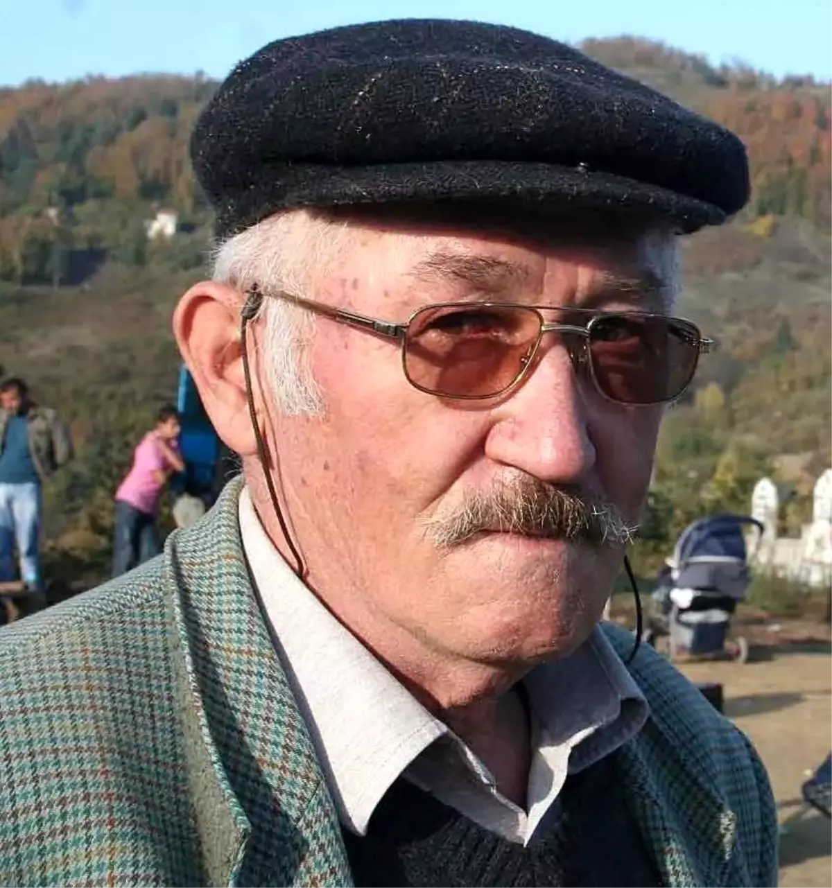 Zonguldak'ta Tarım Aracı Devrildi: Sürücü Hayatını Kaybetti, Eşi Ağır Yaralı