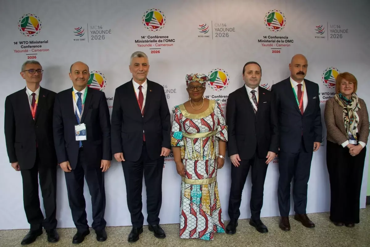 Ticaret Bakanı Ömer Bolat, Kamerun’da DTÖ Genel Direktörü ile Ticaret Reformlarını Görüştü