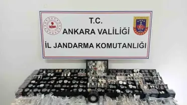 Operasyon sırasında yakalanan kaçak ürünler
