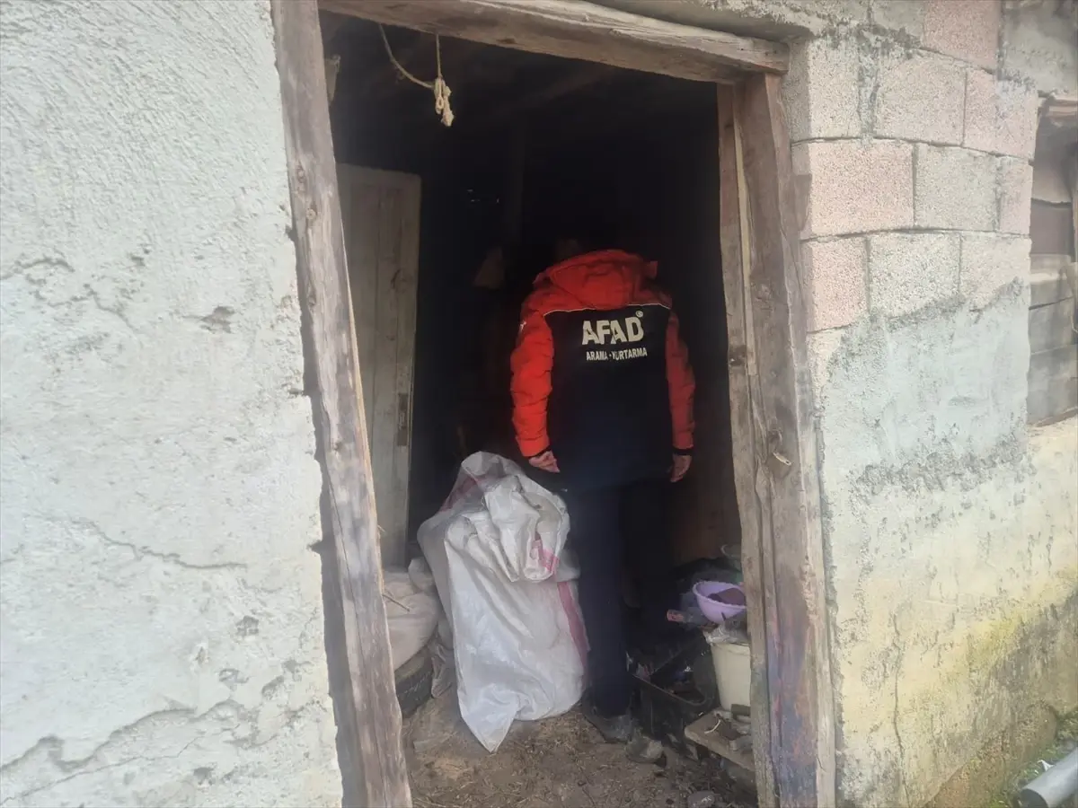 Adana’da 13 Yaşındaki Kız Çocuğu Jandarma ve AFAD’ın Ortak Çabasıyla Güvende