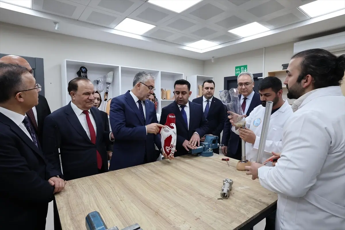 İşıkhan, Gaziantep'te Engelli Hakları İçin Protez-Ortez Merkezi'nde Buluştu