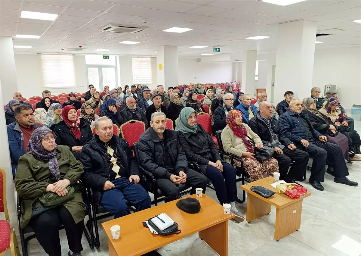 Beypazarı Müftülüğü’nden Hacı Adaylarına Eğitim Semineri Başladı