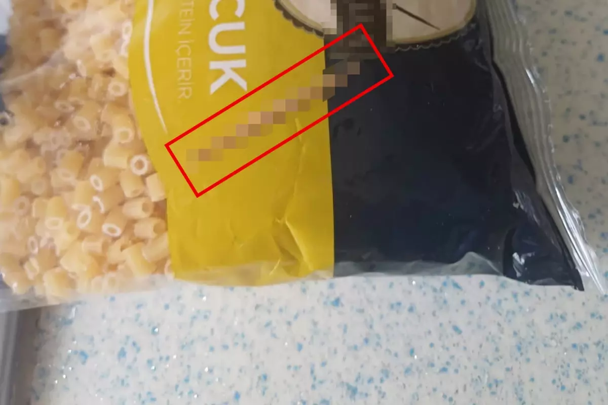 BİM Makarnasında Ahşap Parça: Tüketiciden Şikayet ve Açıklama Talebi