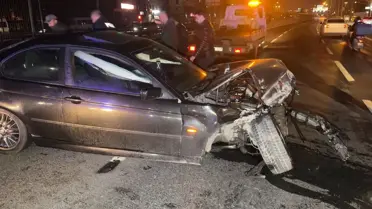 Kaza sonrası hasar gören araç