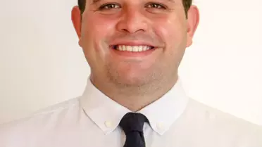 Semih Ersözler ödül alırken